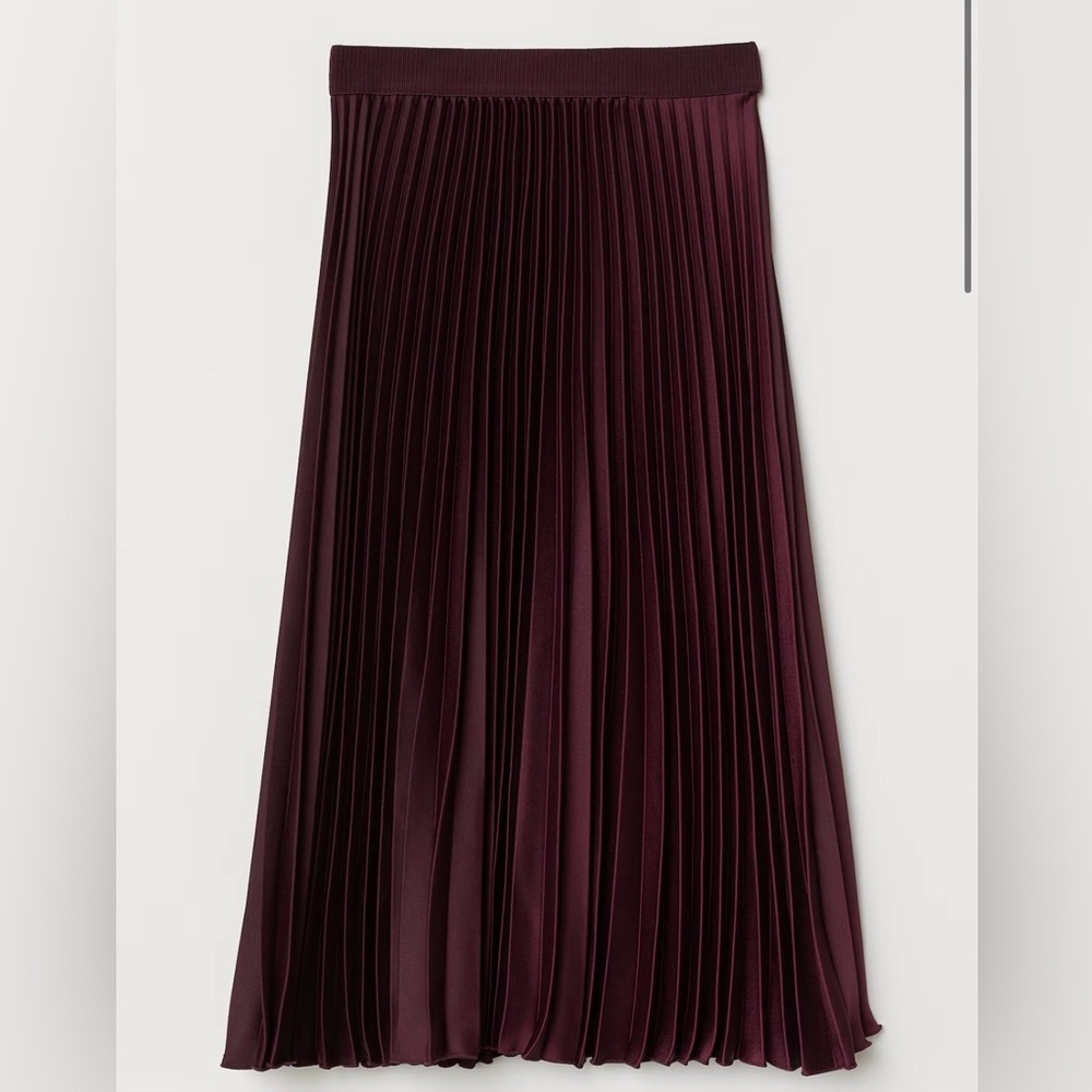 H&M Pleated Midi Skirt in Deep Burgundy